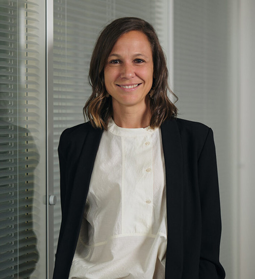 Photo de portrait de l'avocate Caroline Destruhaut.